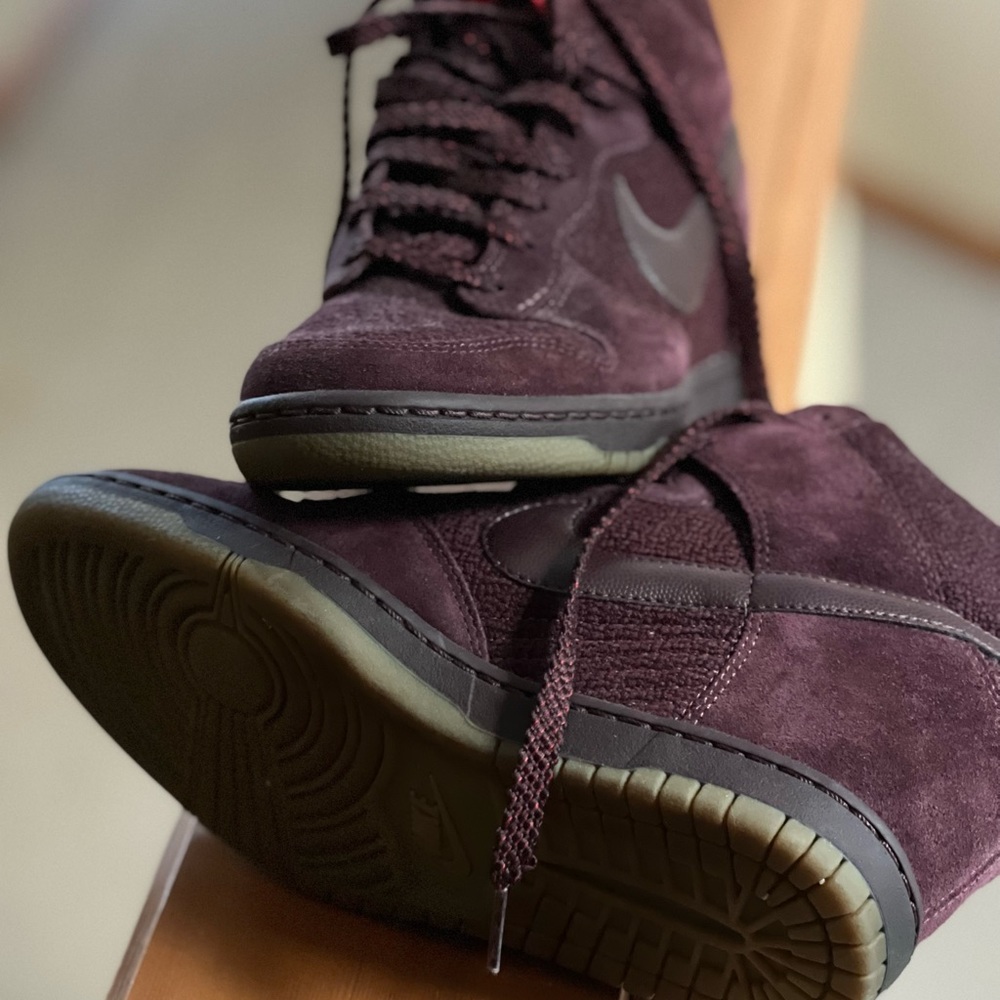Nike purple high tops size 8